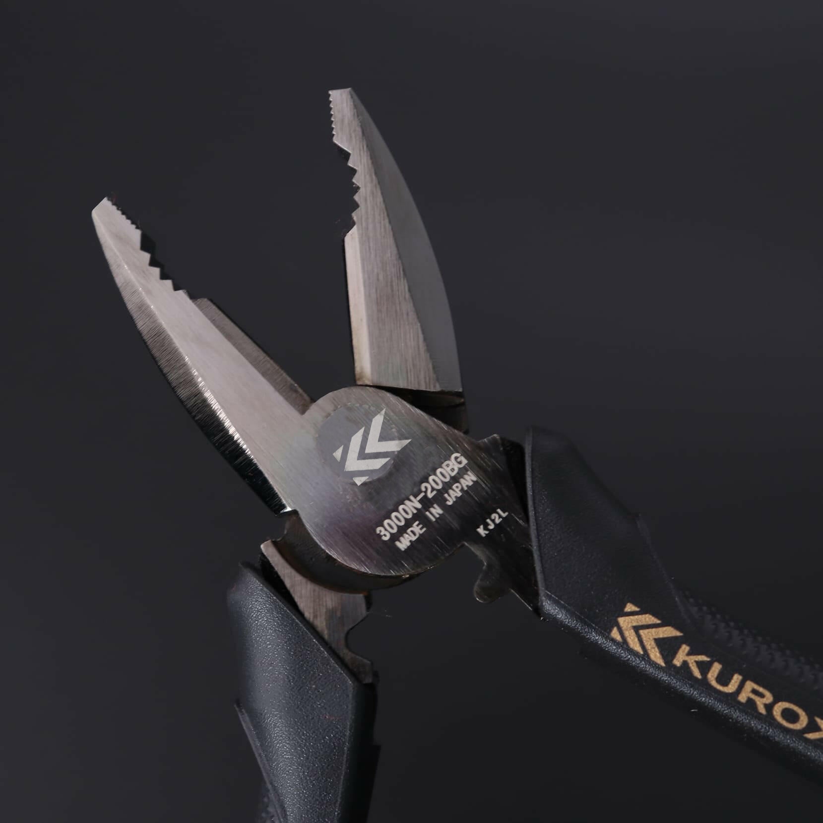 eccentric power pliers